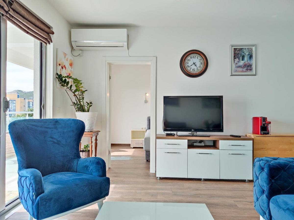 Apartment Plavo Nebo Dobra Voda Exterior foto