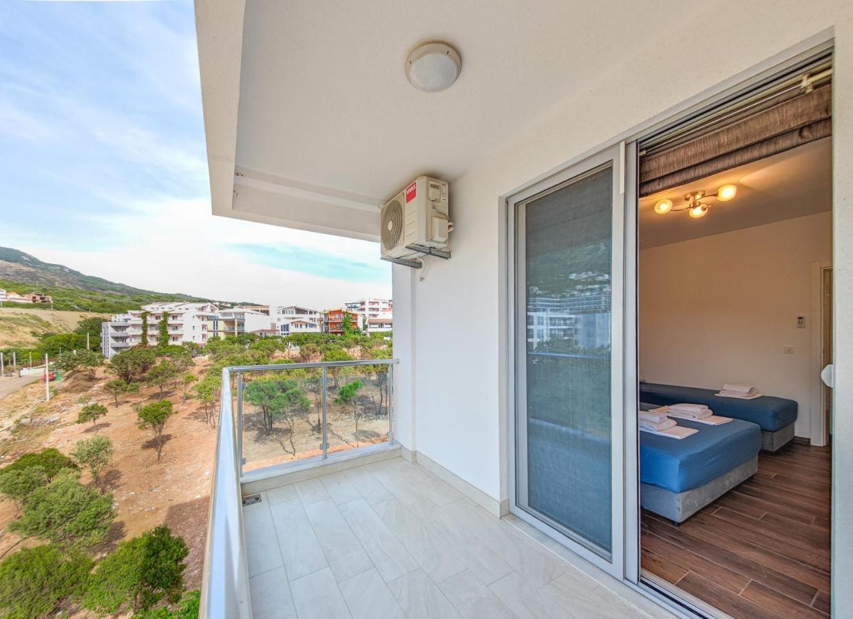 Apartment Plavo Nebo Dobra Voda Exterior foto